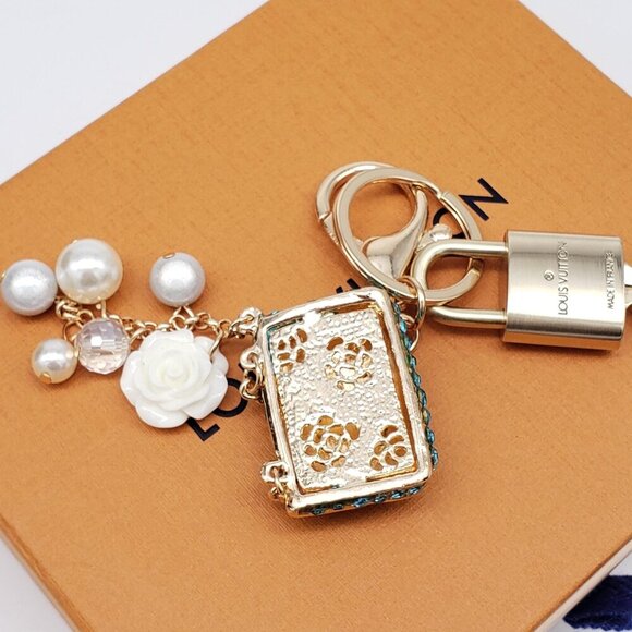 Authentic Louis Vuitton Gold Lock & Box w/ Unbranded Bag Bagcharm - Picture 6 of 7